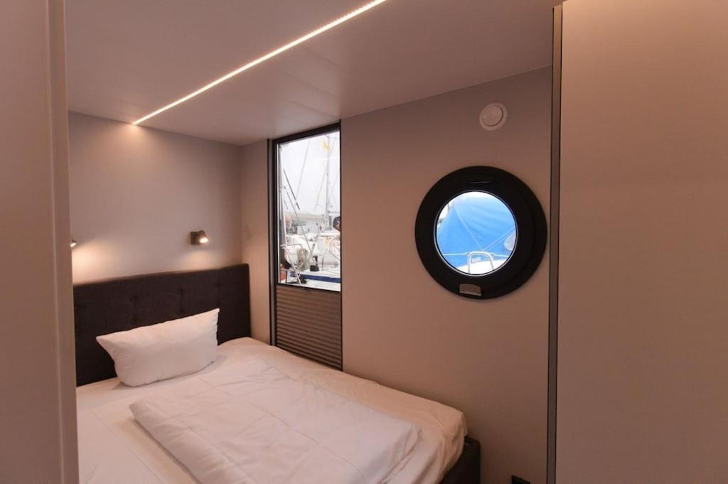 Hausboot Fjord Meeresbrise Mit Dachterrasse In 플렌스부르크 외부 사진